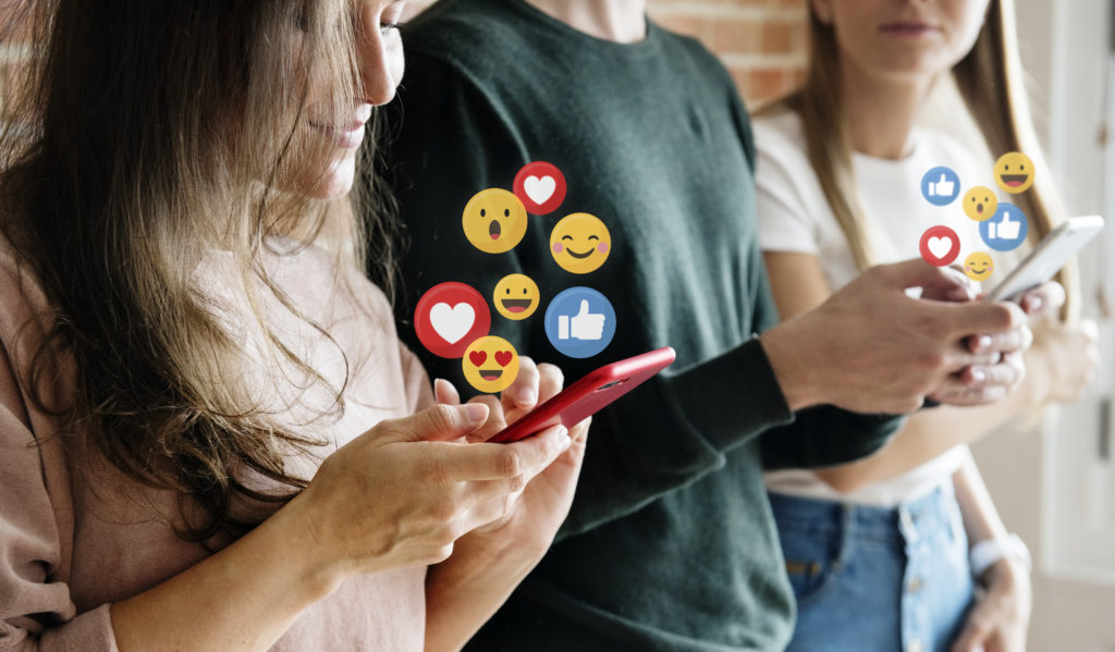 ทำไมเราถึงไม่ควรมองข้าม Facebook Stories